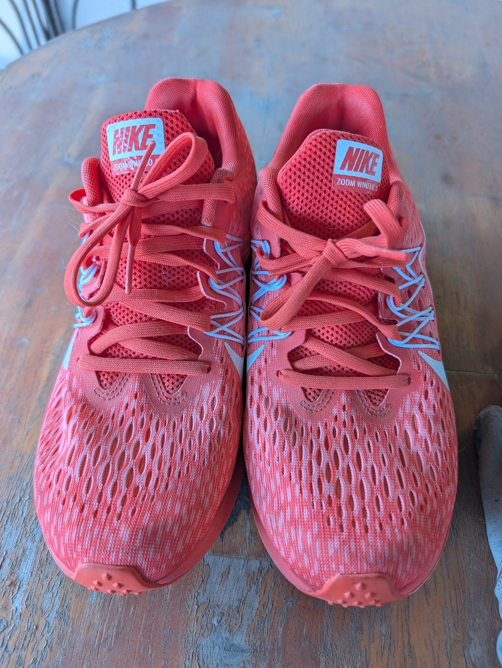 Nike Women’s Coral-Pink Athletic Running Shoes - Picture 2 of 8